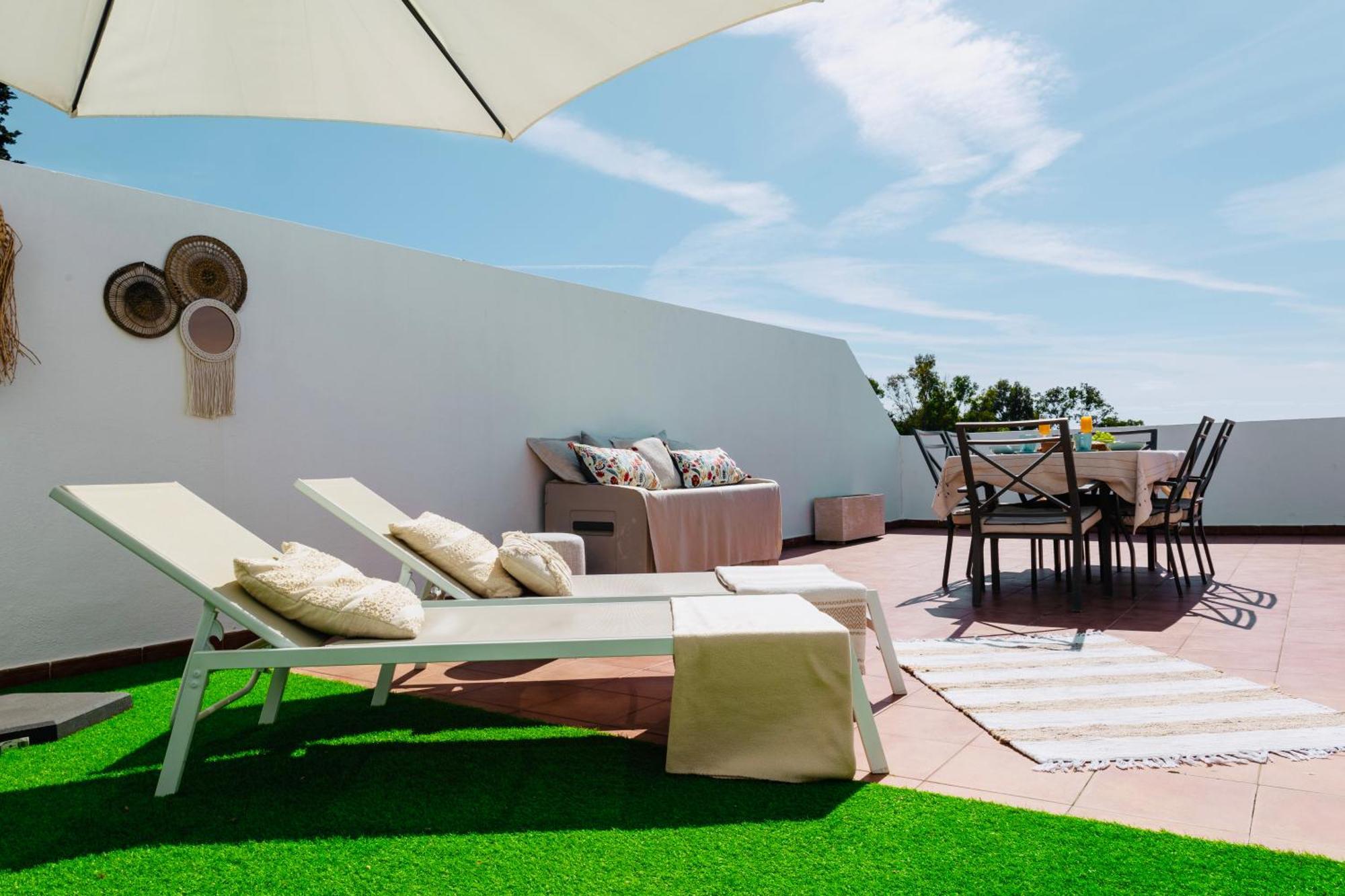 Frente A La Playa Boutique En * Marbella